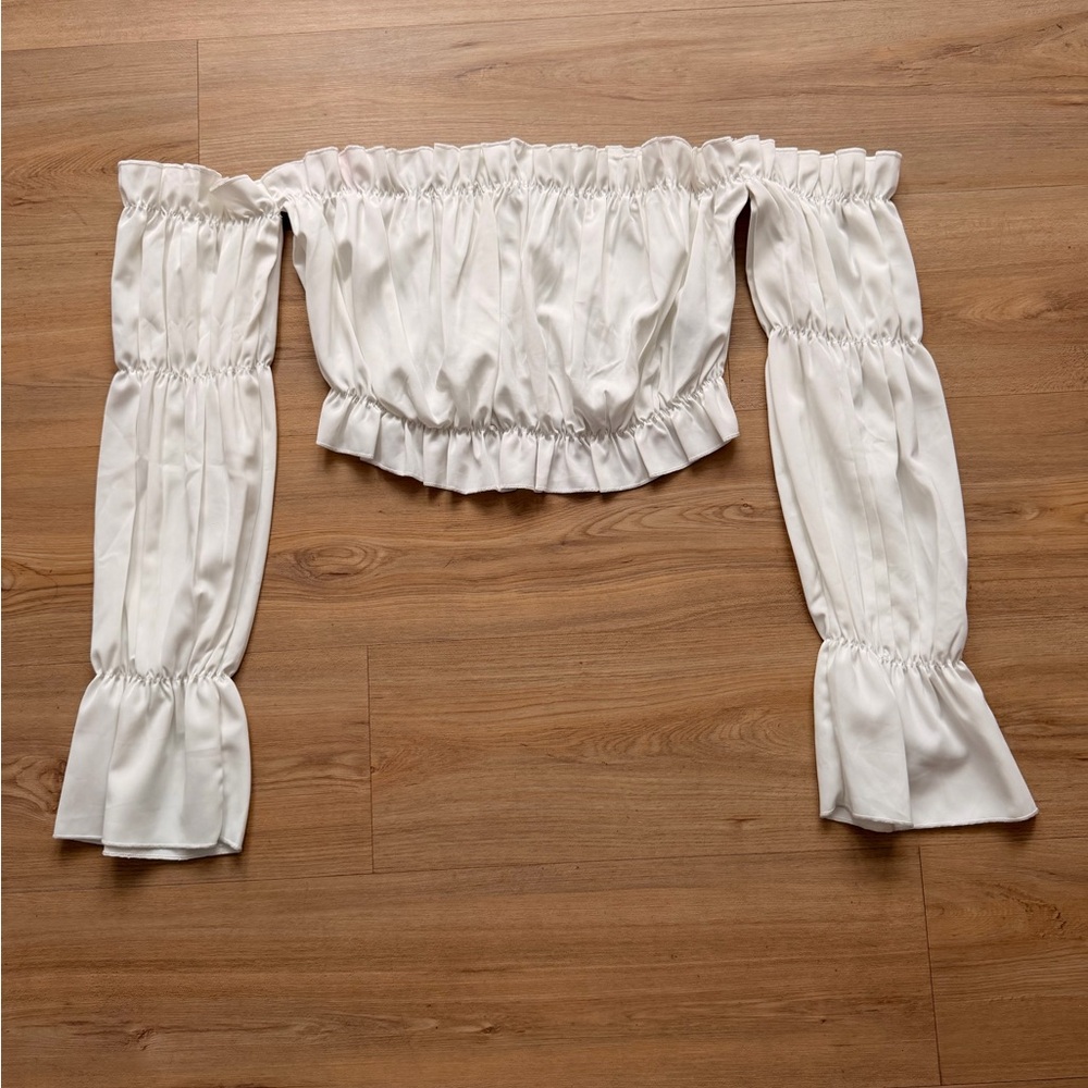 SHEIN White Off-Shoulder Ruffled Crop Top